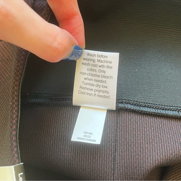 NWT! Nine West Leggings Plum Size Small - Picture 4 of 14